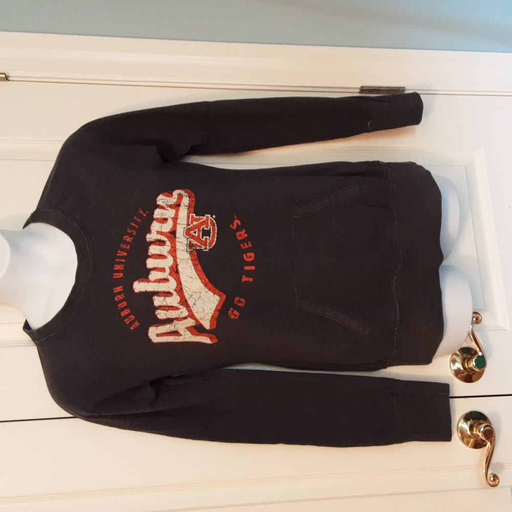 Auburn University Long Sweatshirt with Pockets, size L